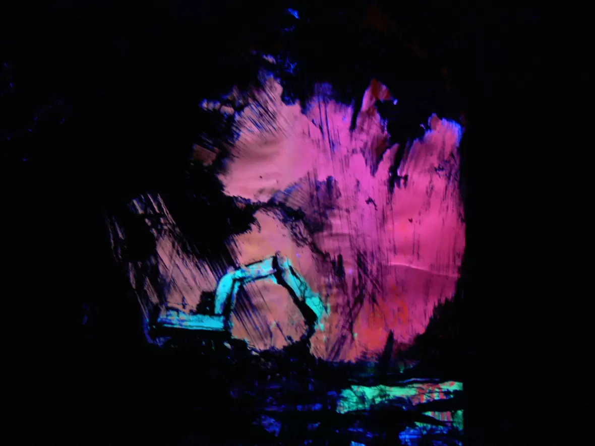 p1100437